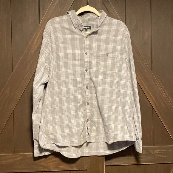 Express XL gray with white and black plaid flannel button down - Picture 1 of 7